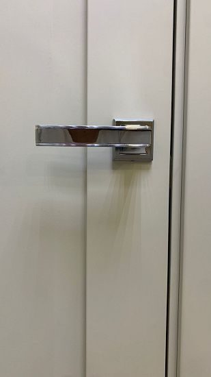 Межкомнатная дверь  