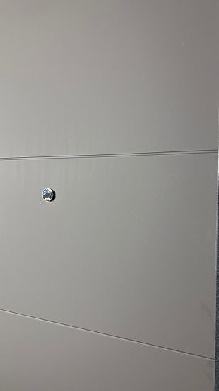 Входная дверь  